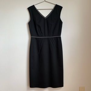 Tahari Classic LBD - like new!